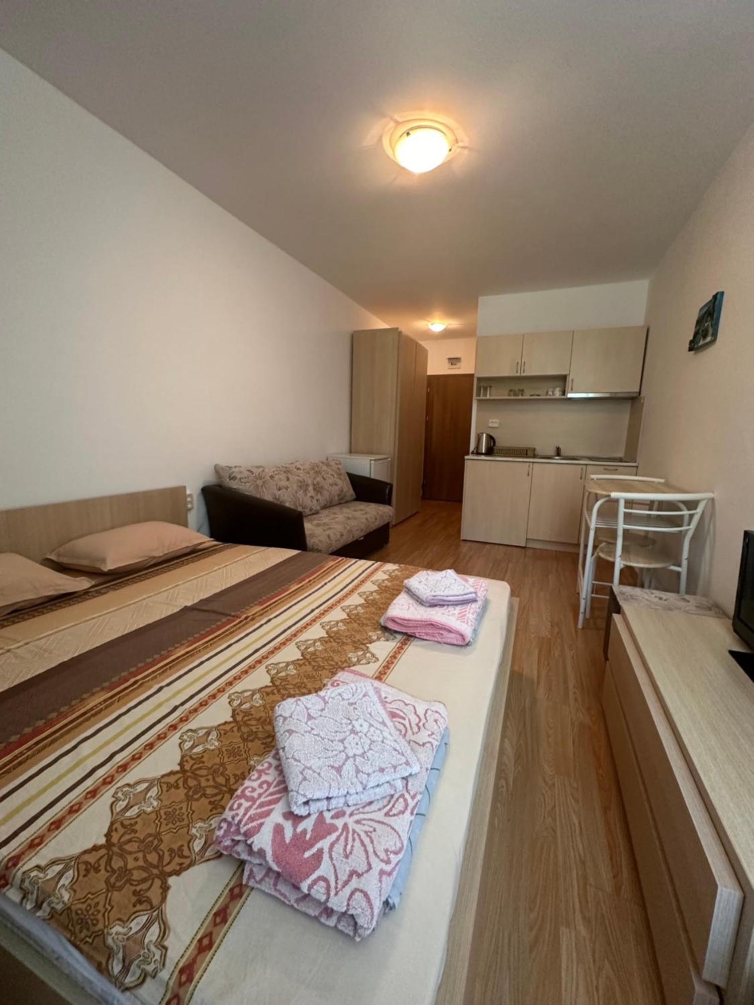 Gerber Residence 1 2 3 Sunny Beach Buitenkant foto